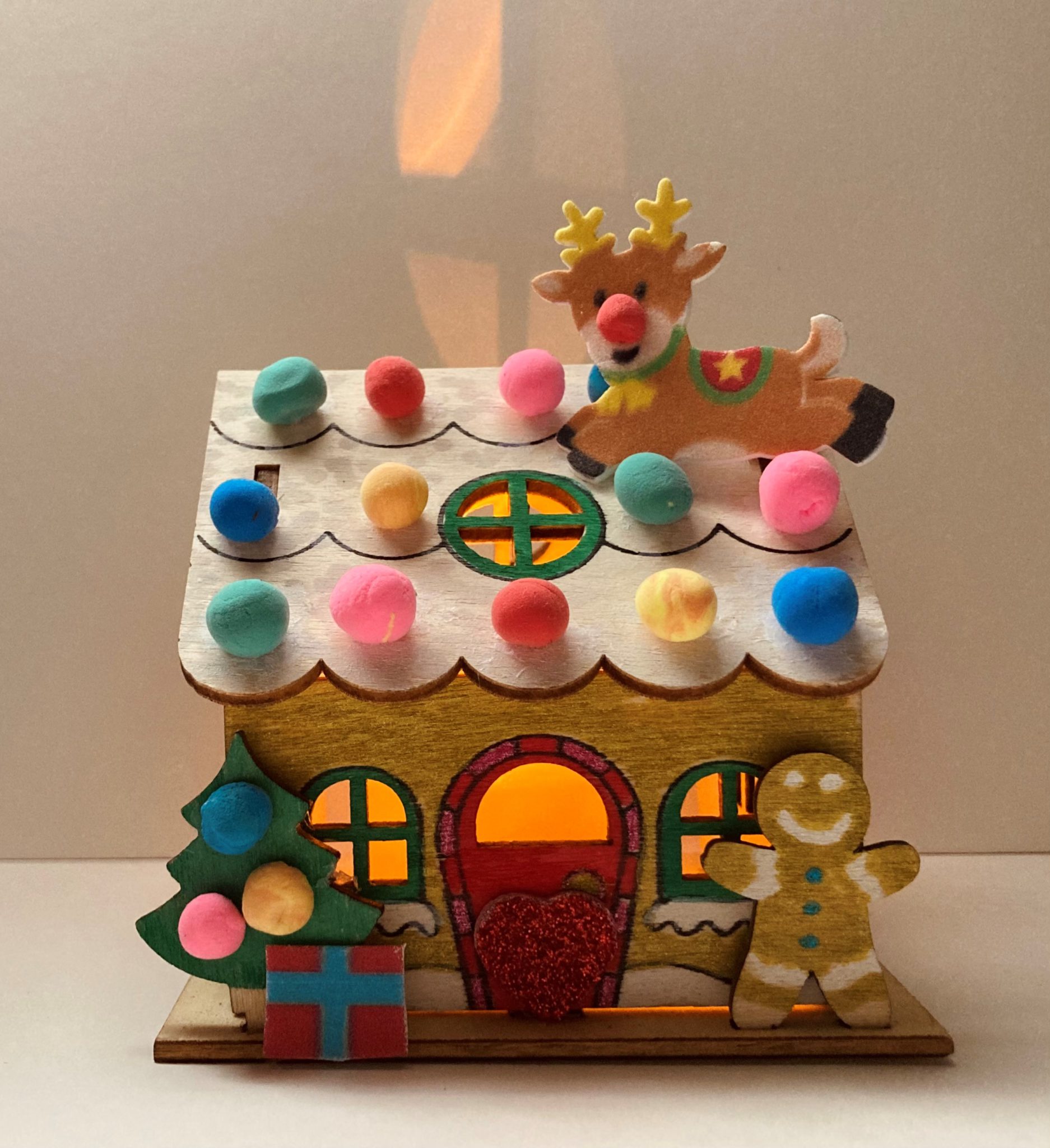 Family Drop-In: Gingerbread House