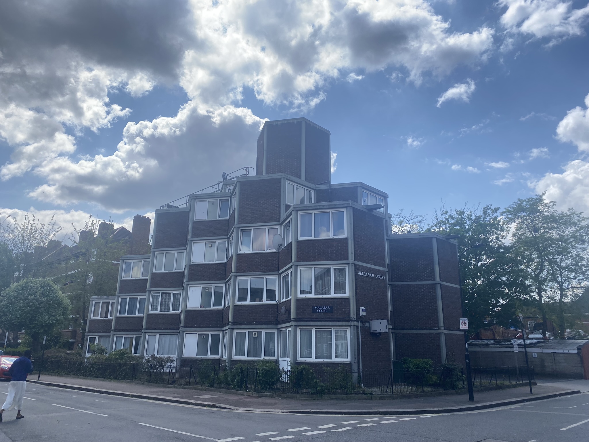 From Old Oak to White City: a walk through London’s 20th century public housing